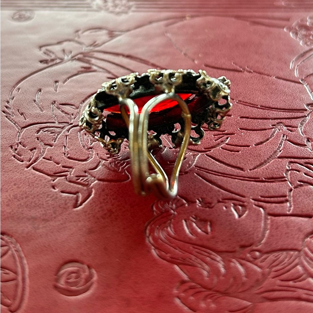 Intricate Filigree Silver Ring with Red Marquis Center Gemstone - Picture 3 of 3